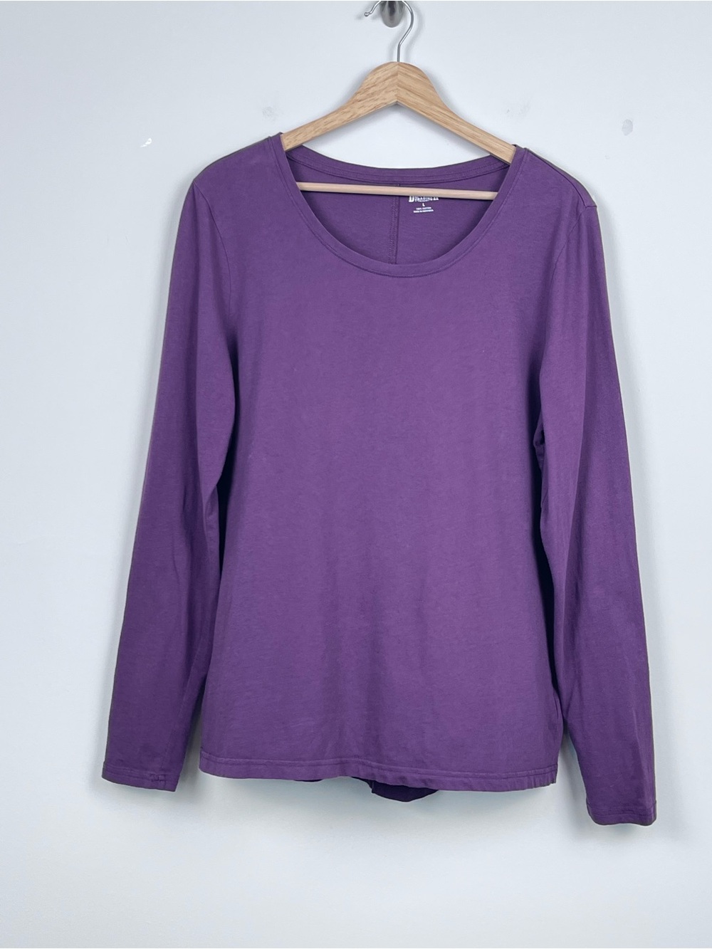 Duluth Trading Women's Lightweight Longtail Long Sleeve T 53240 Size L; Casual